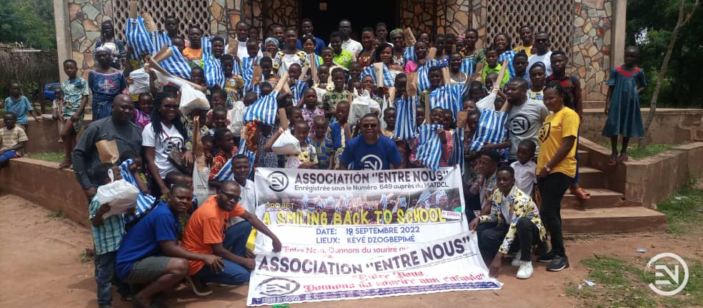 'A Smiling Back To School'' &eacute;dition 4  ; Pari gagn&eacute; pour  l'association Entre Nous''